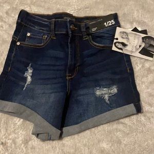 Never worn Kendall + Kylie jean shorts.